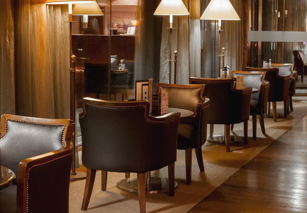 Hotel Palacio Del Carmen, Autograph Collection Santiago de Compostela Exterior photo The interior of the restaurant