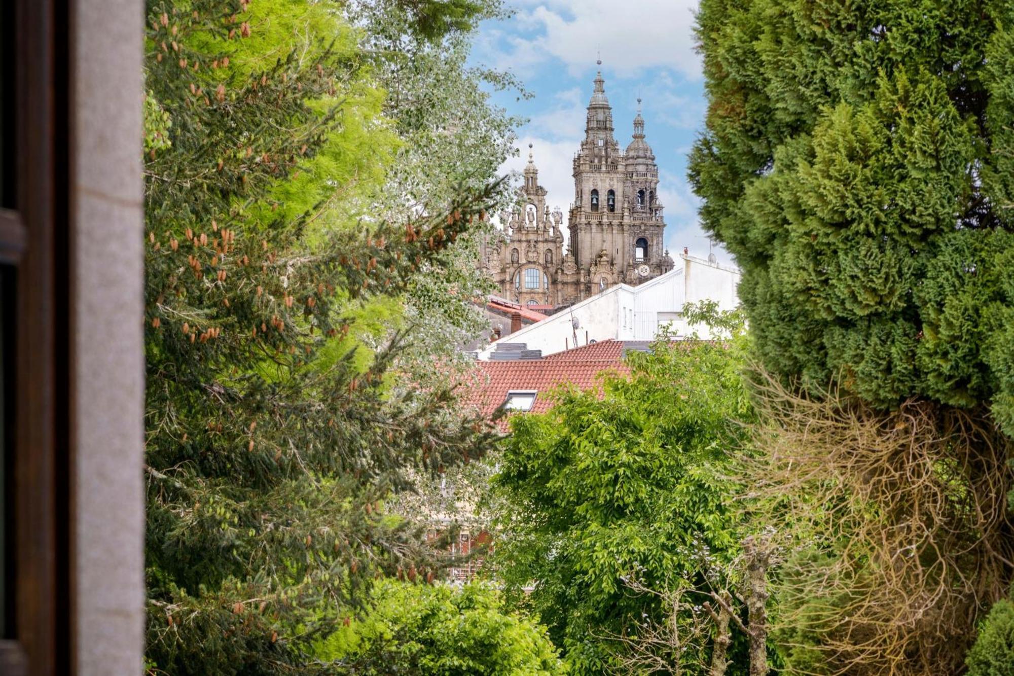 Hotel Palacio Del Carmen, Autograph Collection Santiago de Compostela Exterior photo The monastery of Paço de Sousa